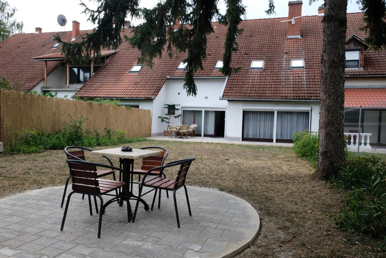 Alea Apartmanok Harkány Esterno foto